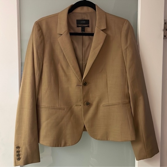 J.Crew Size 8 Super 120’s Blazer mint condition. Reposhing, not my style - Picture 2 of 8